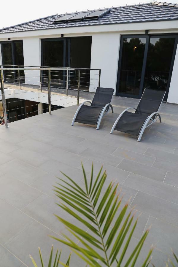 Seaside Villa At Prizba Exteriér fotografie