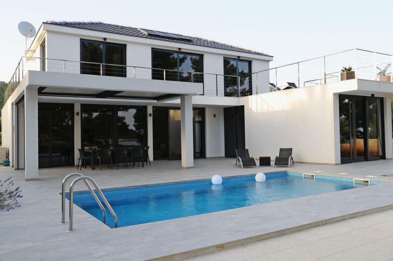 Seaside Villa At Prizba Exteriér fotografie